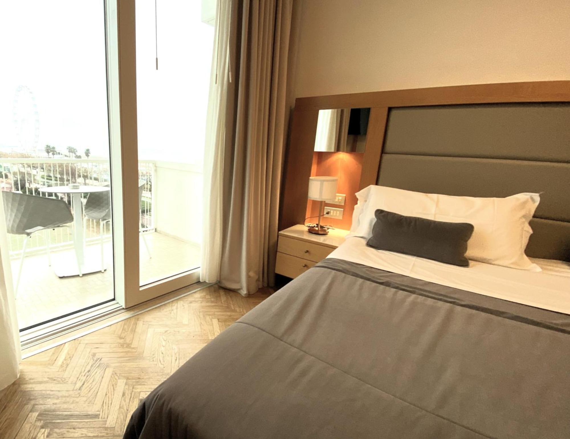 Hotel Abner'S ริชชิโอเน ภายนอก รูปภาพ