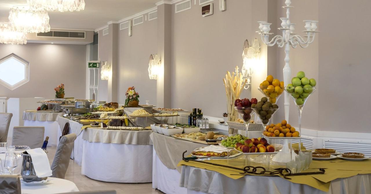 Hotel Abner'S ริชชิโอเน ภายนอก รูปภาพ